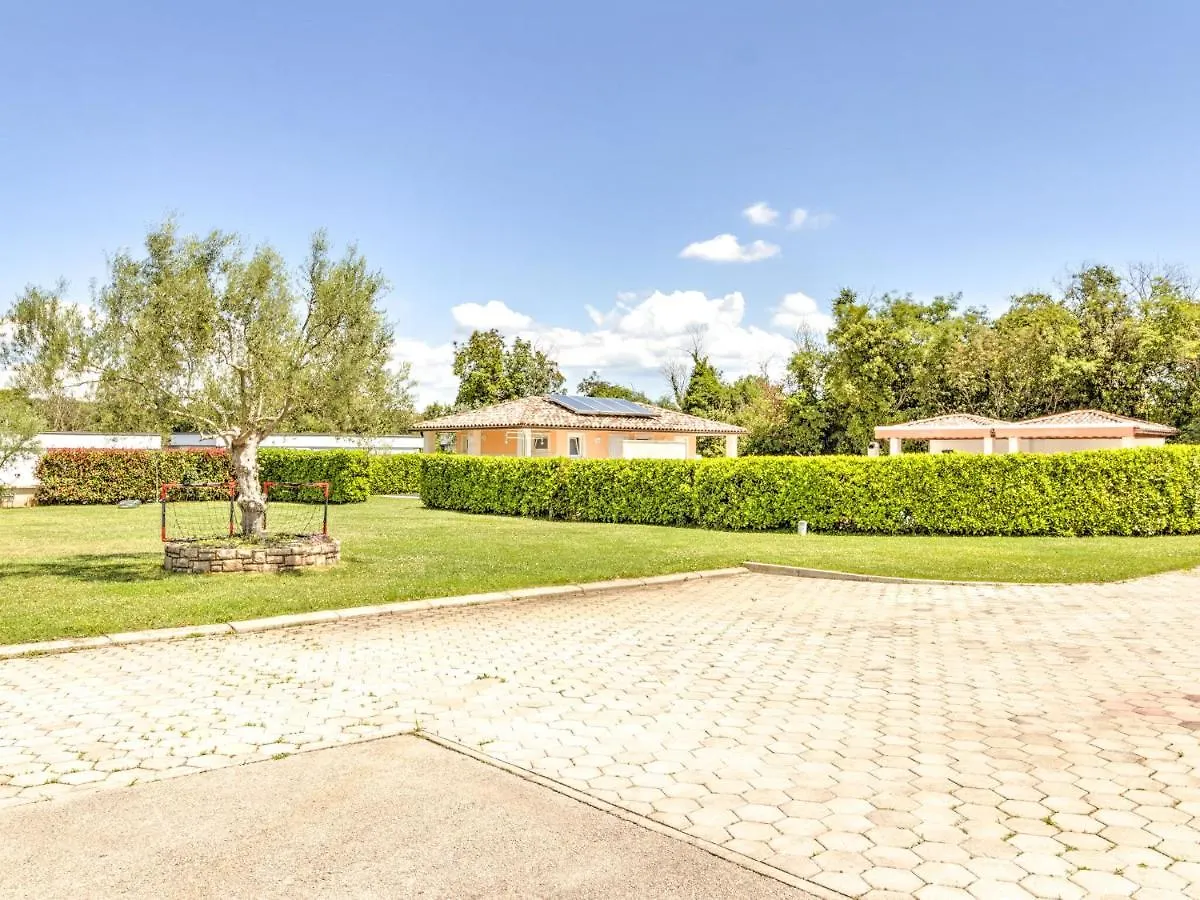 Holiday home Magnificent Mobile Home In Banjole With Swimming Pool Croatia